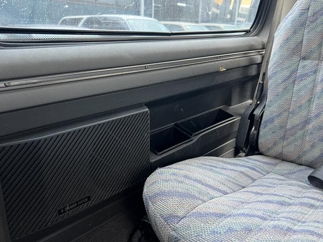 1996 Mitsubishi Delica JDM car for sale — photo 17 of 25