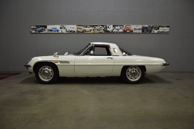 1970 Mazda Cosmo JDM car for sale — photo 6 of 24