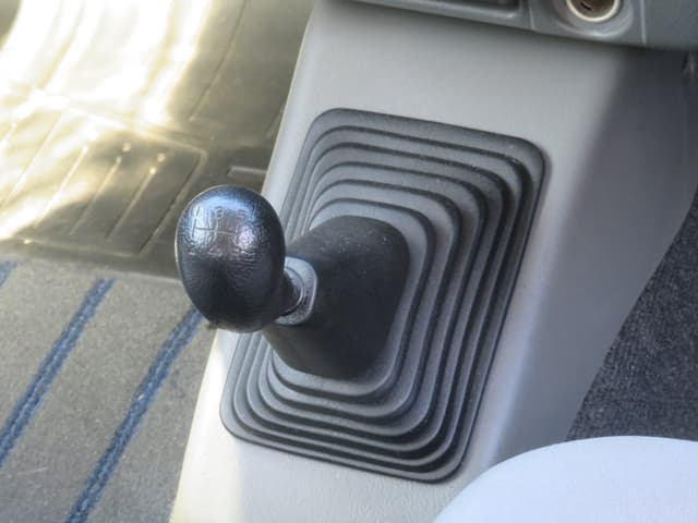 2000 Mitsubishi Pajero Mini JDM car for sale — photo 10 of 21