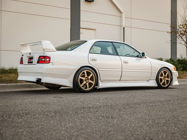 1998 Toyota Chaser JDM car for sale — photo 10 of 25