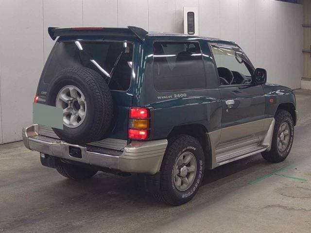 1997 Mitsubishi Pajero JDM car for sale — photo 2 of 5