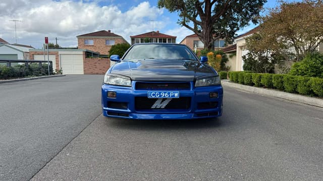 1998 Nissan Skyline JDM car for sale — photo 4 of 11