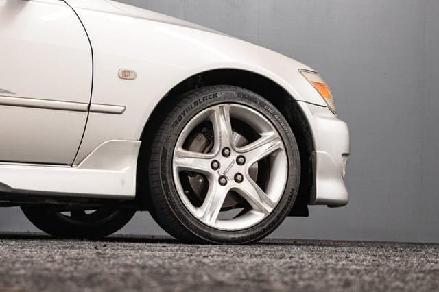 1999 Toyota Altezza JDM car for sale — photo 5 of 20