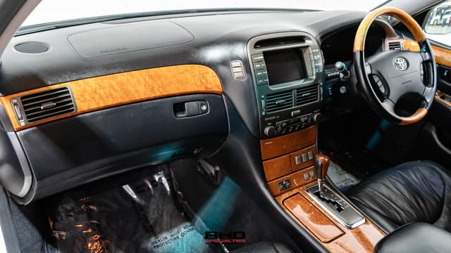2001 Toyota Celsior JDM car for sale — photo 23 of 25