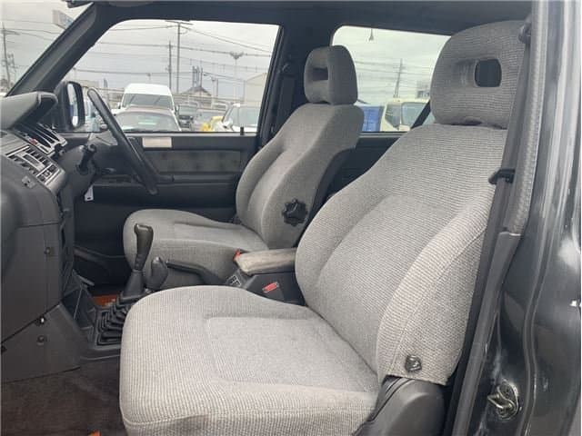 1992 Mitsubishi Pajero JDM car for sale — photo 20 of 25