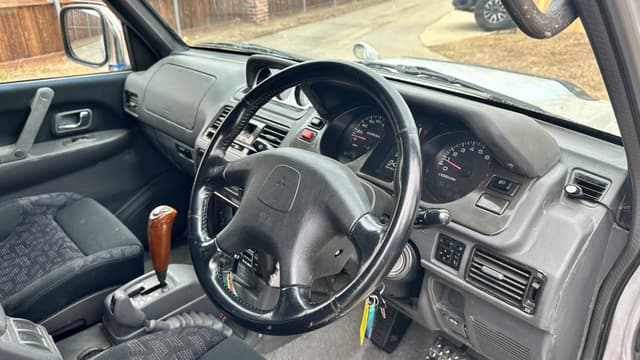 1998 Mitsubishi Pajero JDM car for sale — photo 17 of 25