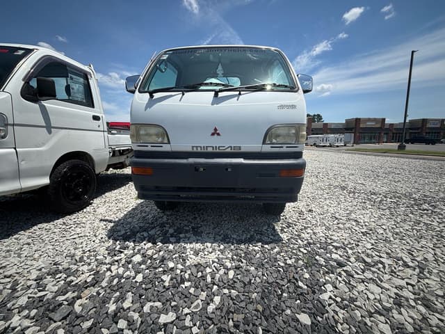 1998 Mitsubishi Minicab JDM car for sale — photo 5 of 12