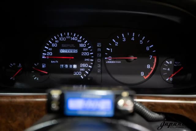 1994 Nissan Skyline JDM car for sale — photo 14 of 25
