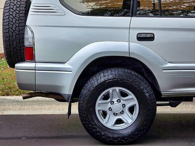 2000 Toyota Land Cruiser Prado JDM car for sale — photo 7 of 25