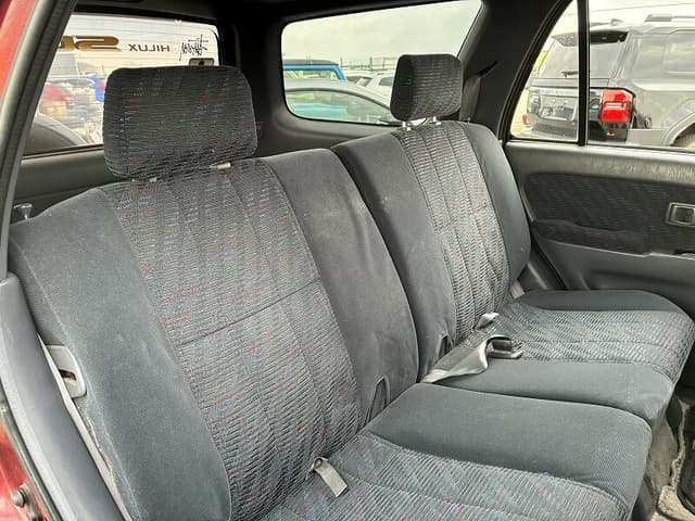 1997 Toyota Hilux Surf JDM car for sale — photo 4 of 6