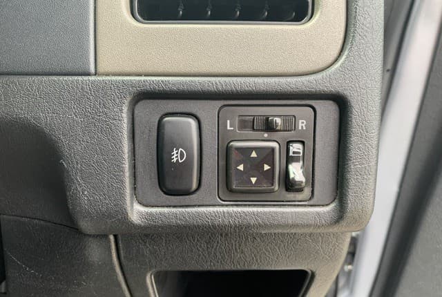 2008 Mitsubishi Pajero Mini JDM car for sale — photo 18 of 25