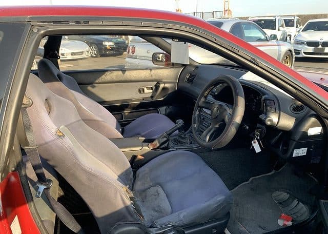 1992 Nissan Skyline JDM car for sale — photo 6 of 25