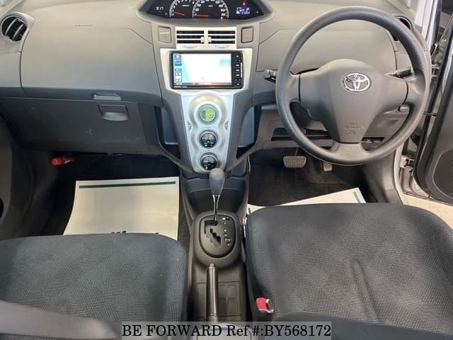 2006 Toyota Vitz JDM car for sale — photo 3 of 5