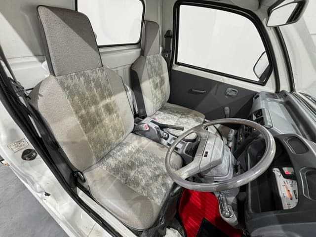 1995 Mitsubishi Minicab JDM car for sale — photo 10 of 10