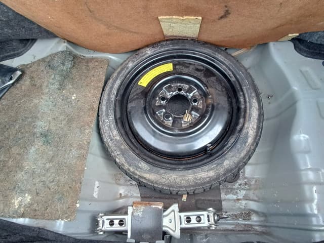2001 Nissan Skyline JDM car for sale — photo 12 of 15
