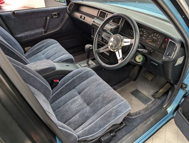 1995 Toyota Crown JDM car for sale — photo 8 of 25
