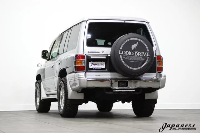 1999 Mitsubishi Pajero JDM car for sale — photo 6 of 25