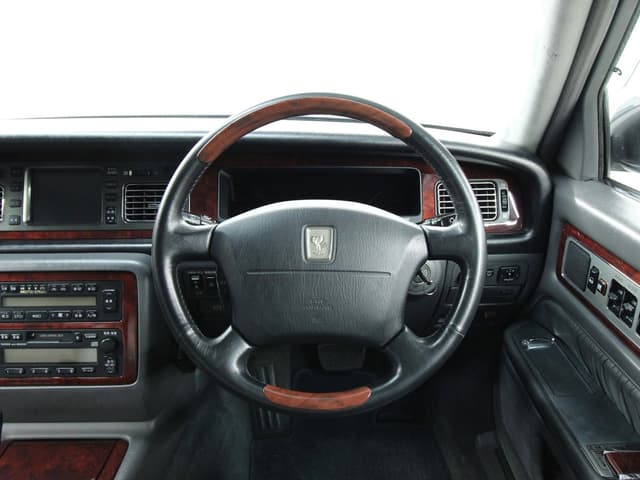 1997 Toyota Century JDM car for sale — photo 10 of 25