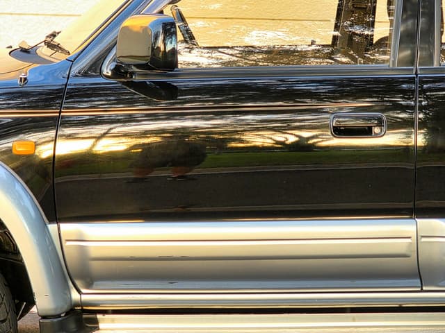 1997 Toyota Hilux Surf JDM car for sale — photo 17 of 25