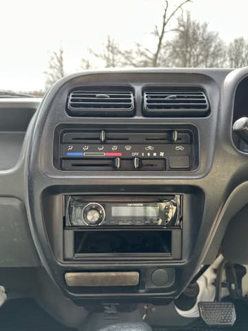 2001 Suzuki Carry JDM car for sale — photo 19 of 25