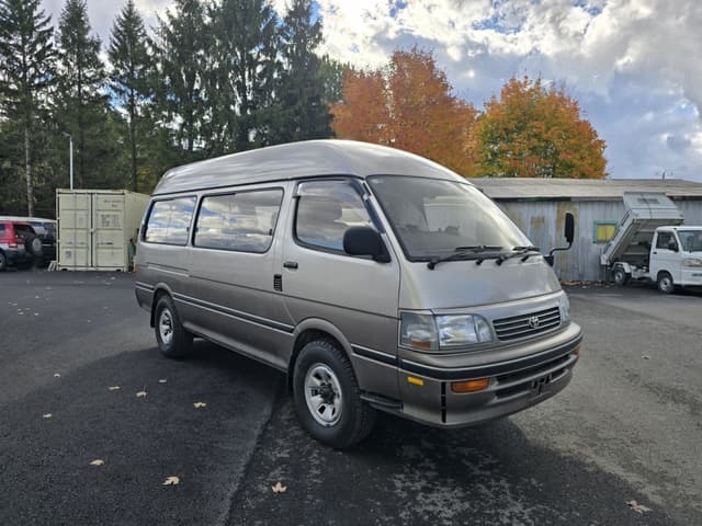 1996 Toyota HiAce JDM car for sale — photo 3 of 25