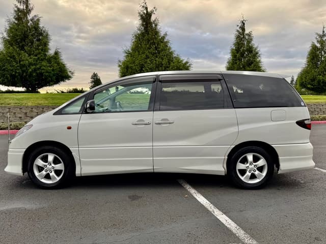 2000 Toyota Estima JDM car for sale — photo 5 of 25