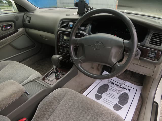 1996 Toyota Mark II JDM car for sale — photo 11 of 20