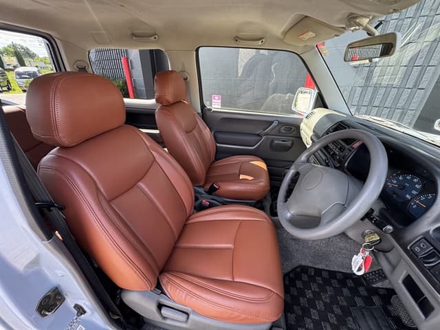 2001 Suzuki Jimny JDM car for sale — photo 16 of 25