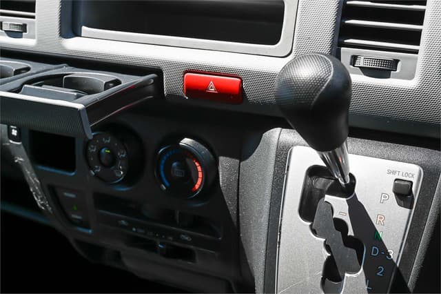 2011 Toyota HiAce JDM car for sale — photo 22 of 23