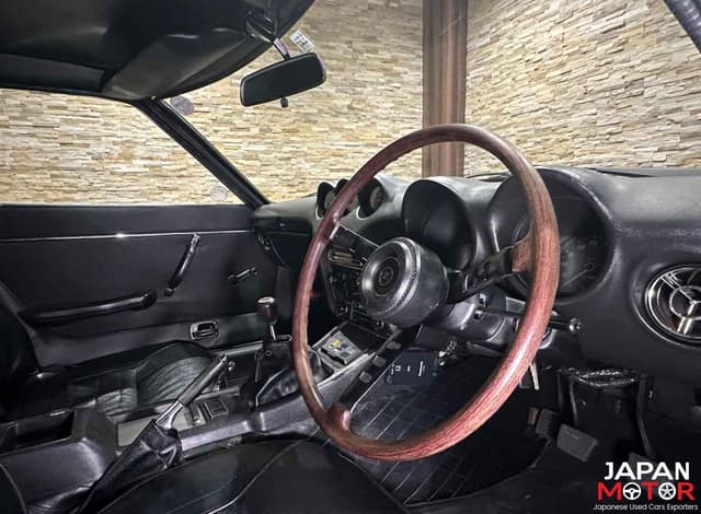1972 Nissan Fairlady Z JDM car for sale — photo 5 of 9