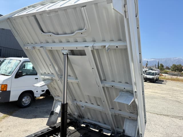 1991 Mitsubishi Minicab JDM car for sale — photo 16 of 25