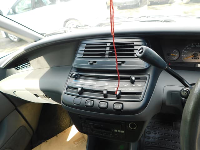 1997 Toyota Estima JDM car for sale — photo 6 of 8