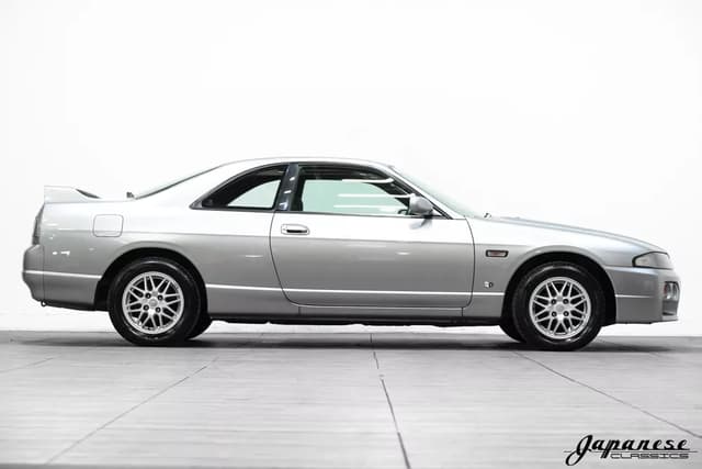 1997 Nissan Skyline JDM car for sale — photo 5 of 25
