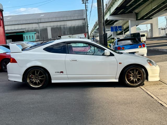 Honda Integra JDM car for sale — photo 15 of 25