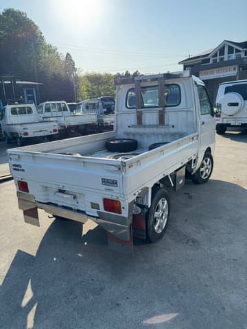2000 Daihatsu Hijet JDM car for sale — photo 3 of 11