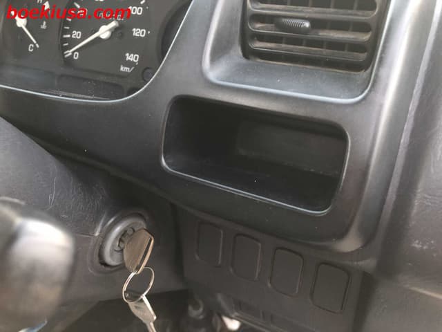 2000 Daihatsu Hijet JDM car for sale — photo 16 of 21