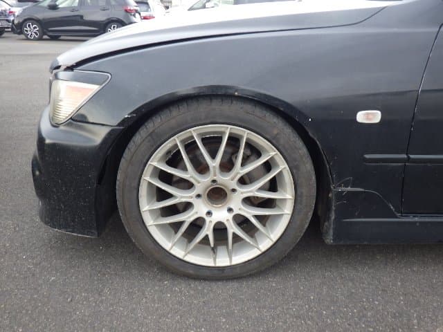 2000 Toyota Altezza JDM car for sale — photo 6 of 10