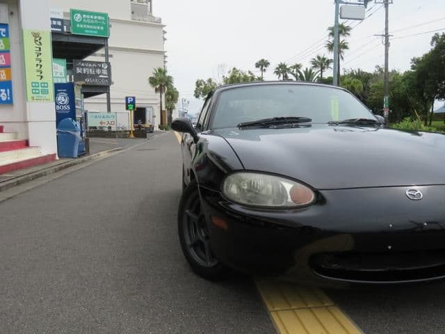 1999 Mazda Roadster (Eunos Roadster / MX-5) JDM car for sale — photo 15 of 25
