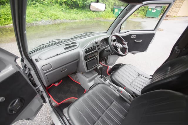 1997 Daihatsu Hijet JDM car for sale — photo 6 of 25