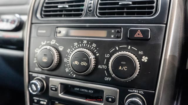 1999 Toyota Altezza JDM car for sale — photo 20 of 25