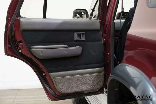 1993 Toyota Hilux Surf JDM car for sale — photo 22 of 25