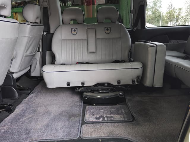 1999 Mitsubishi Delica JDM car for sale — photo 21 of 25