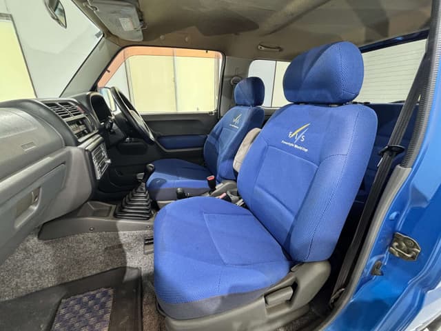 2001 Suzuki Jimny JDM car for sale — photo 12 of 25
