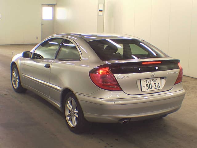 2001 Mercedes-Benz C Class JDM car for sale — photo 2 of 8