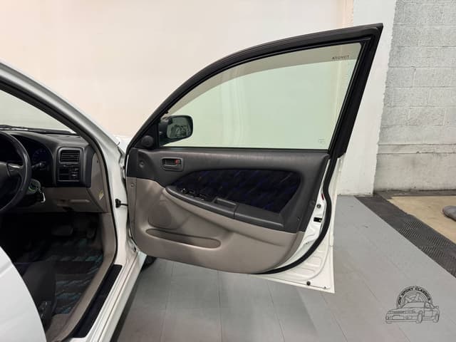 1997 Toyota Caldina JDM car for sale — photo 23 of 25