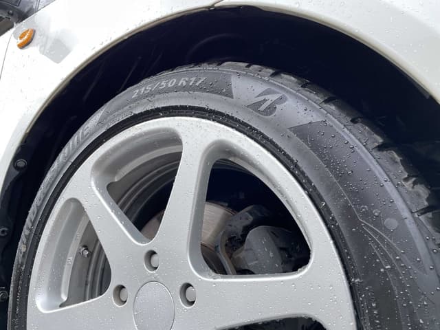 2001 Toyota Ipsum JDM car for sale — photo 23 of 25