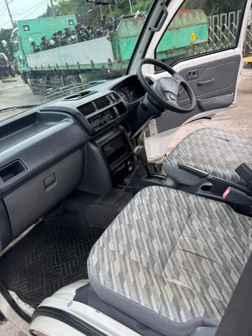 2001 Daihatsu Hijet JDM car for sale — photo 8 of 12