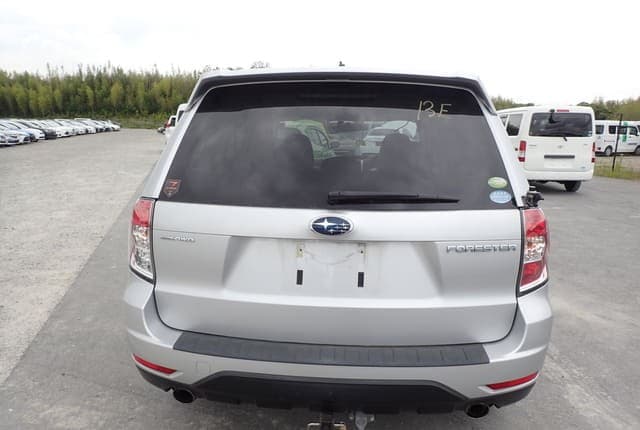 2011 Subaru Forester JDM car for sale — photo 4 of 10