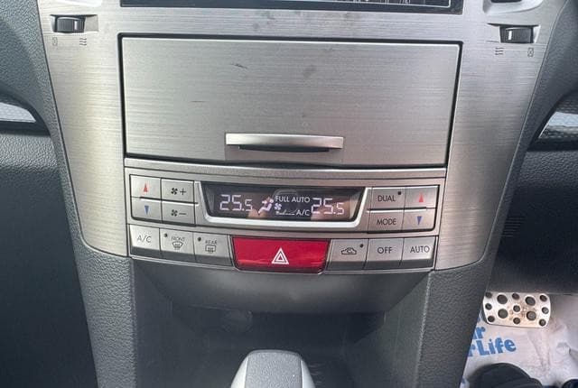 2011 Subaru Legacy JDM car for sale — photo 17 of 25