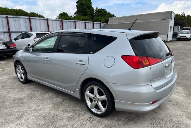 2004 Toyota Caldina JDM car for sale — photo 2 of 25